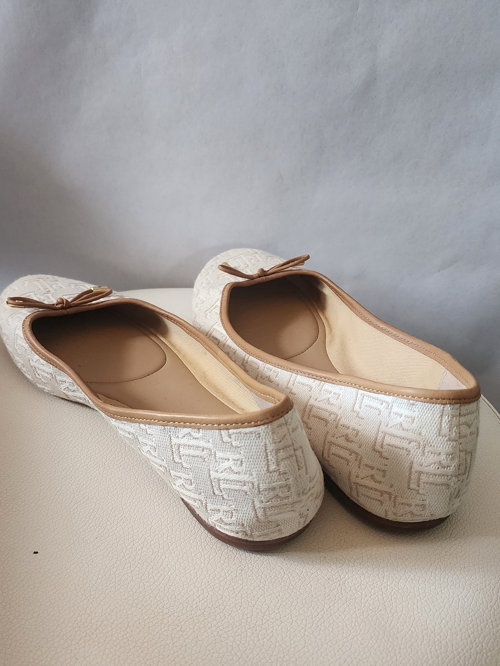 Ralph Lauren Ivory Embossed Bow Ballet Flats with Tan Trim